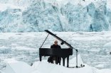Ludovico-Einaudi-playing-in-the-Arctic-Ocean-2016-billboard-1548